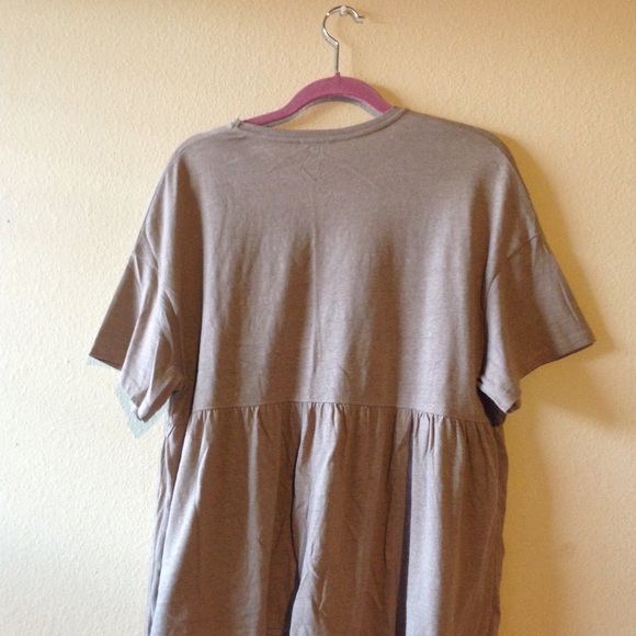 Tops - Picture 3 of 3